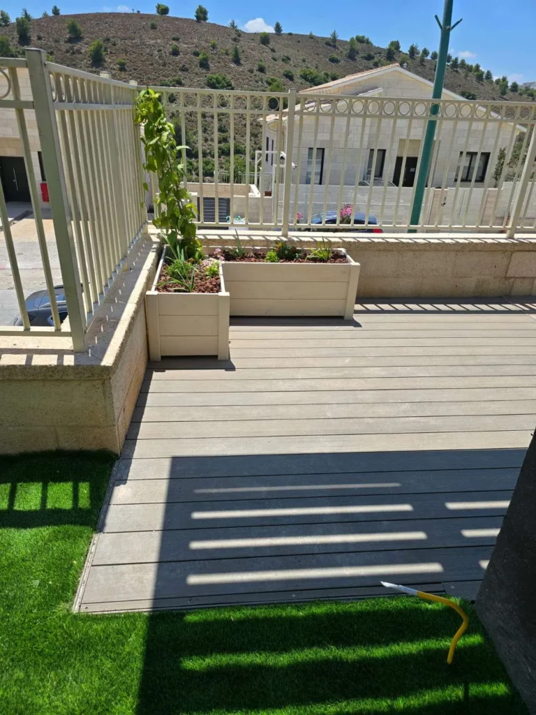 דק סינטטי ROC Co-Ex – גינה וחצר